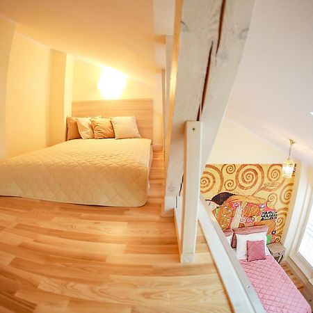 Sky&Light Apartments Krakow Ngoại thất bức ảnh
